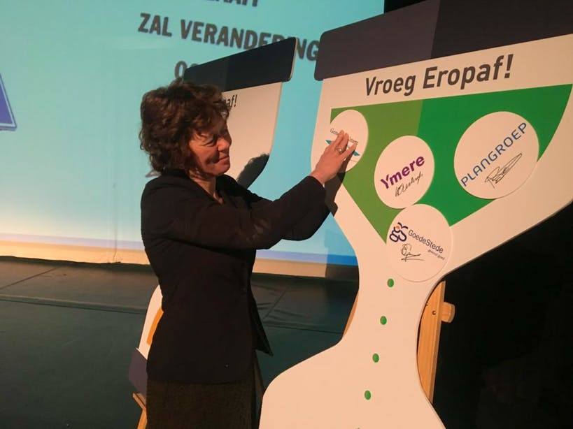 Vroeg eropaf